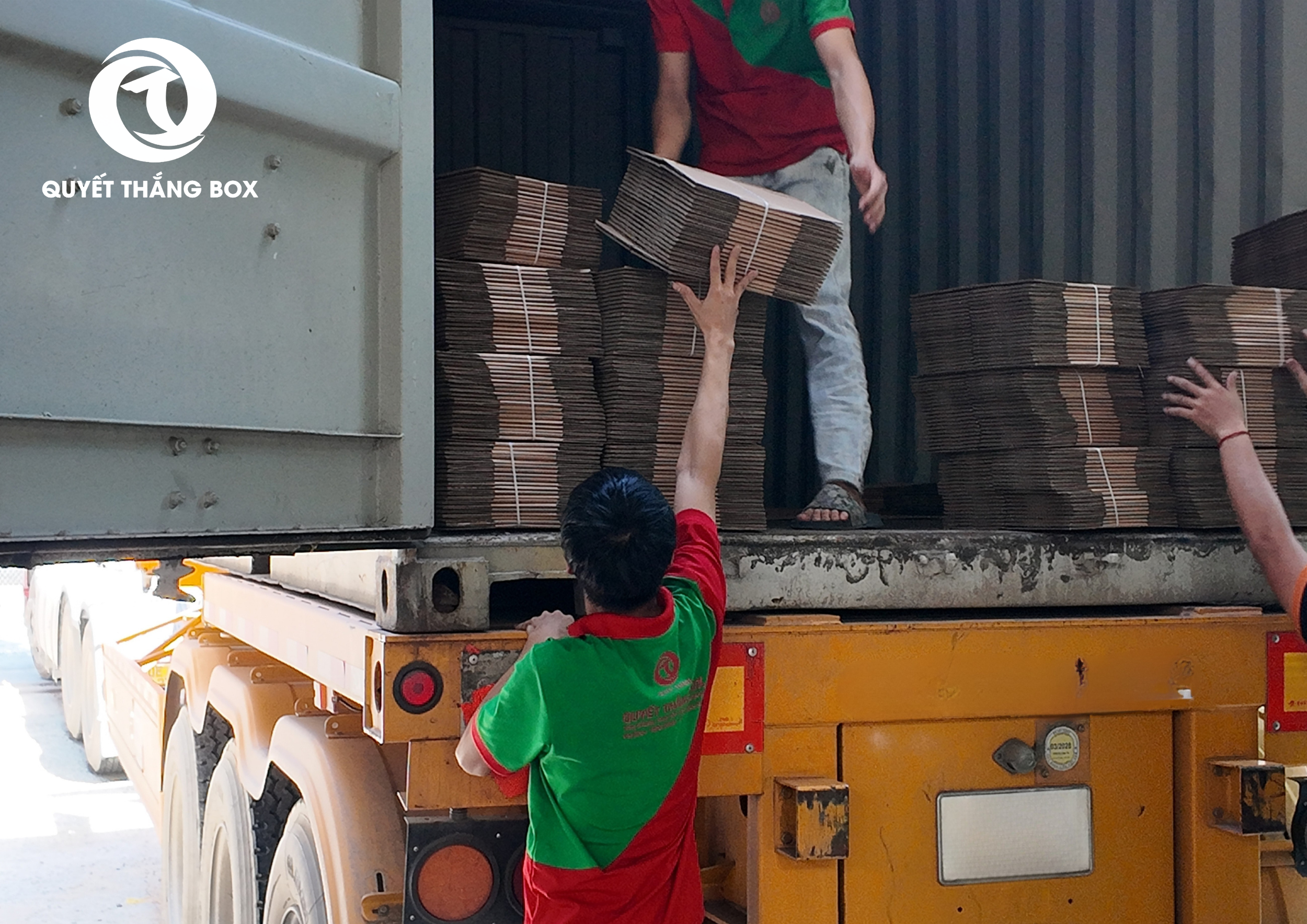 Những chuyến giao hàng lớn của Quyết Thắng Box được đảm bảo đúng thời gian