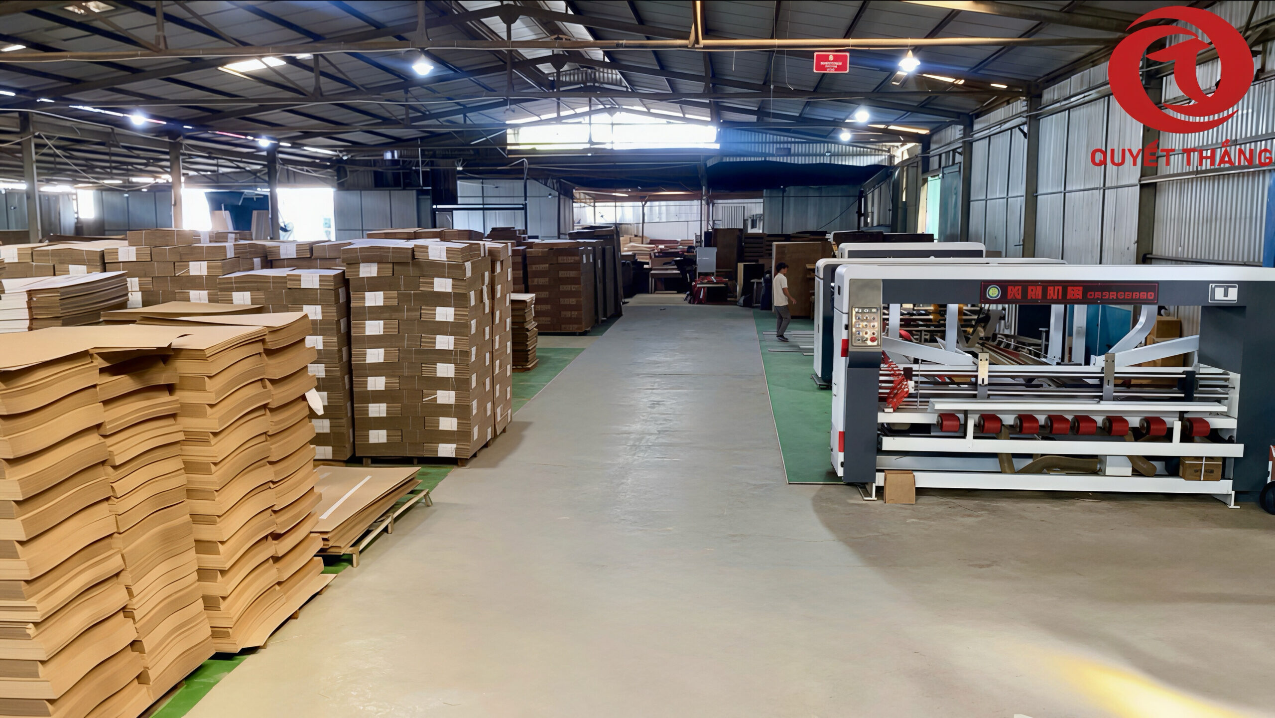 Nhà xưởng sản xuất thùng carton – Quyết Thắng Box