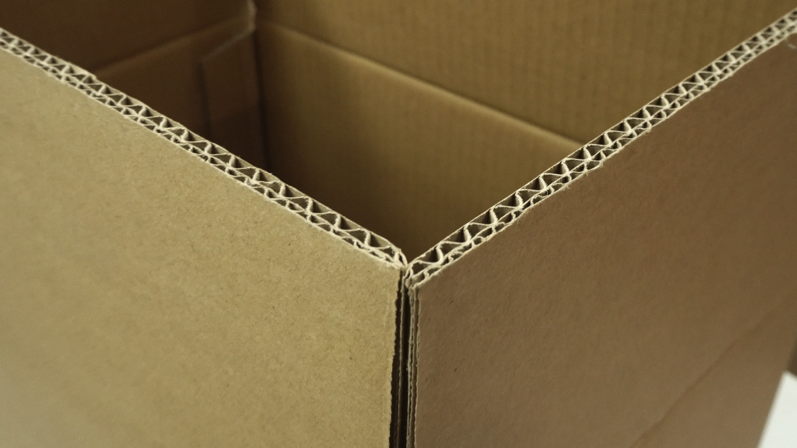 Thùng Carton 5 Lớp: Giải Pháp Đóng Gói Chịu Lực Tối Ưu