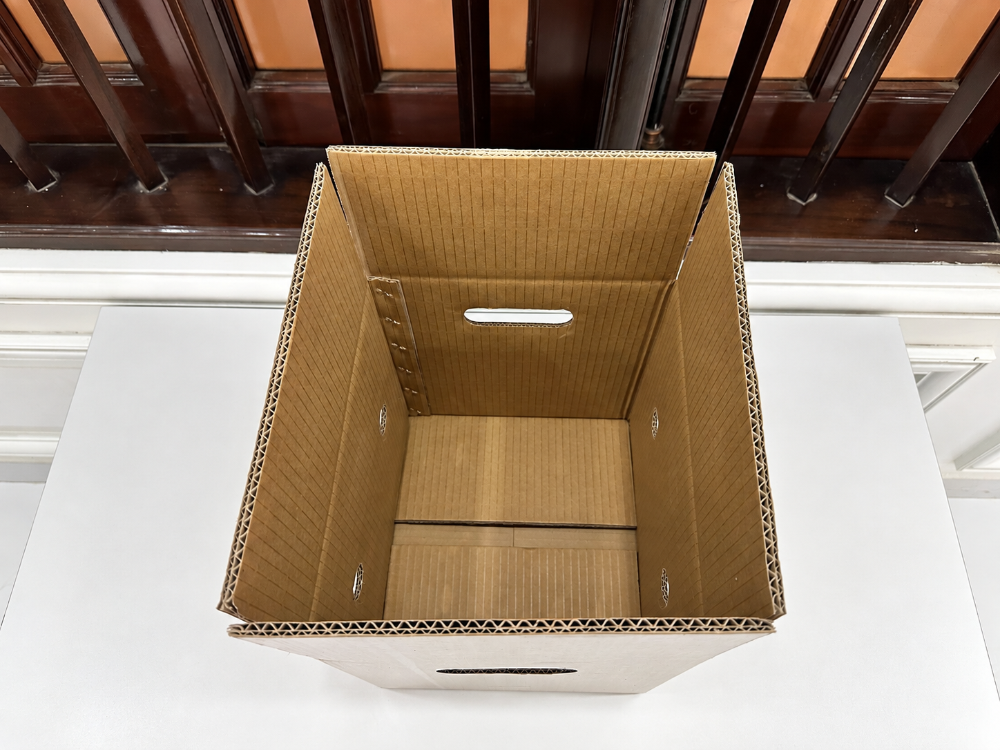 Chất liệu giấy và định lượng giấy trong cách tính giá thùng carton